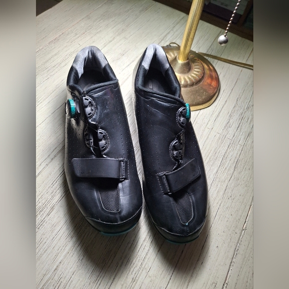 💋SHIMANO Black Cycling Shoes with Velcro Straps💋 - Picture 6 of 6